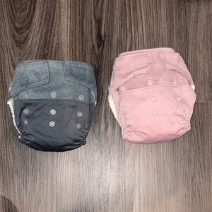 Bundle of 2 Grovia Velcro diaper shells with inserts